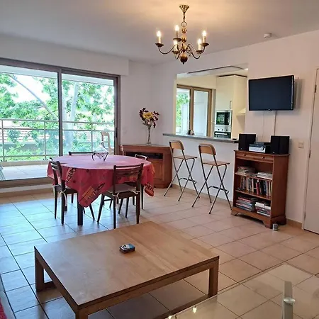 Le Majestic - équipé, Parking&climatisation Appartement